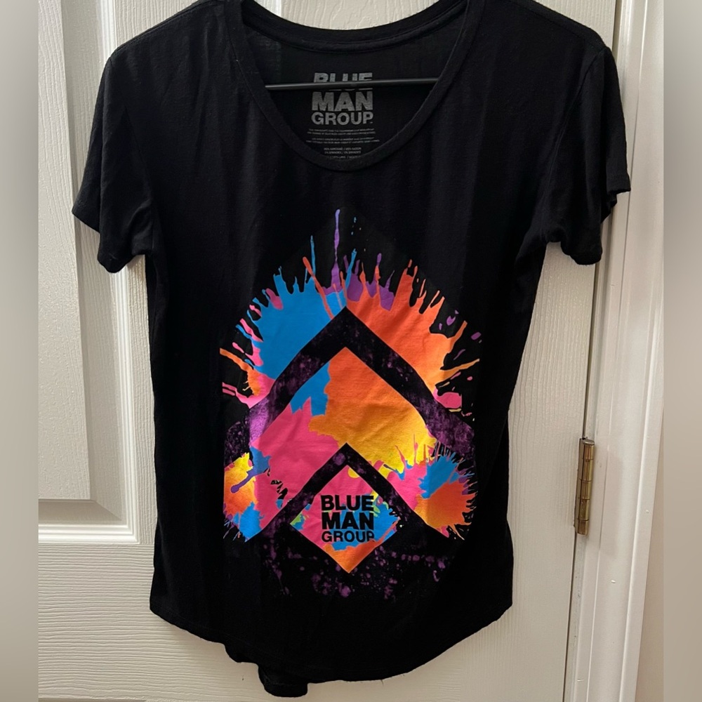 5/$25 Blue Man Group Black Graphic Shirt Women’s Size XS